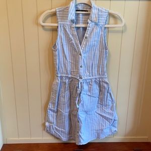 Abercrombie light blue & white stripped collared dress with pockets